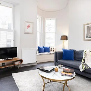 Joivy Sophisticated Near Castle Edinburgh