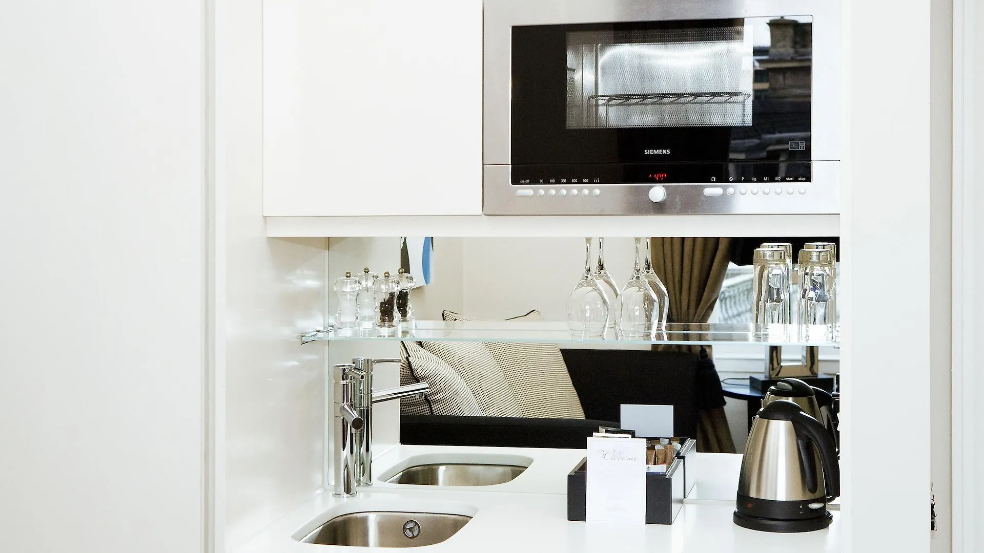 Fraser Suites Edinburg 4*,