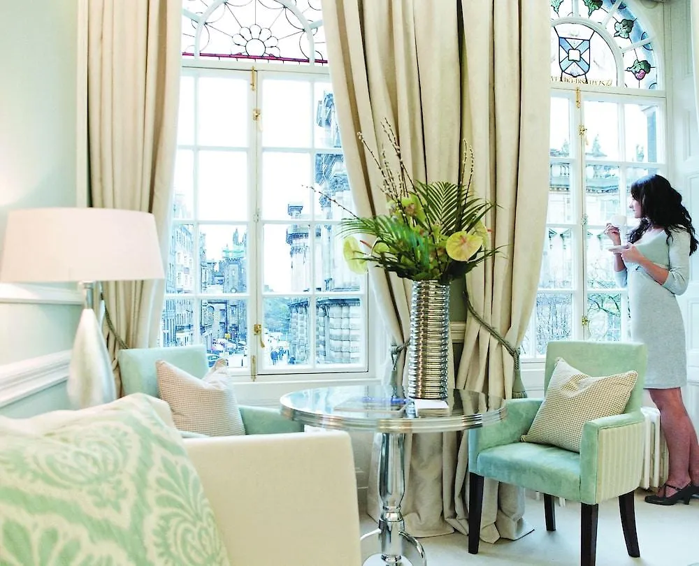 Fraser Suites Edinburg 4*,